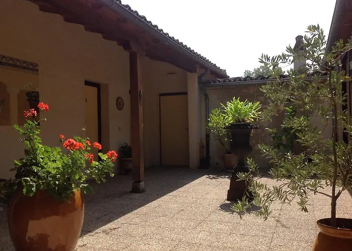 Domaine De Granval D'hotes 컨트리하우스